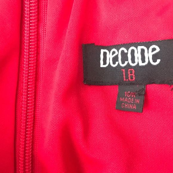 Decode dress in red lace off the shoulder shimmer - Picture 6 of 8